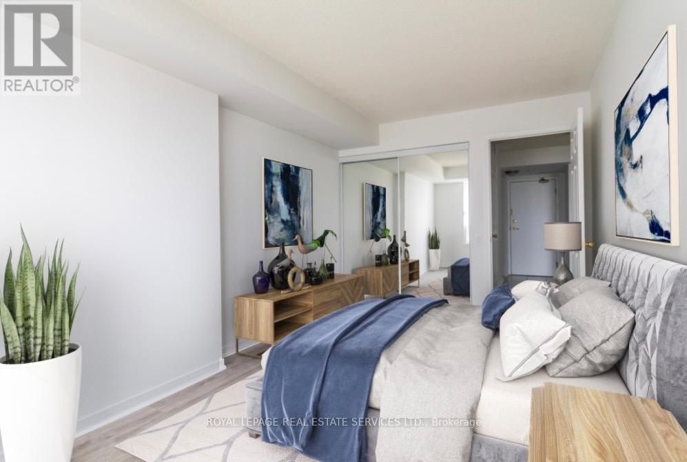 1909 - 8 Hillcrest Avenue, Toronto, Ontario  M2N 6Y6 - Photo 3 - C12805358