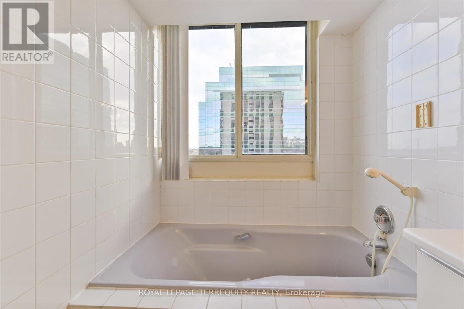 907 - 5 Kenneth Avenue, Toronto, Ontario  M2N 6M7 - Photo 20 - C12805410