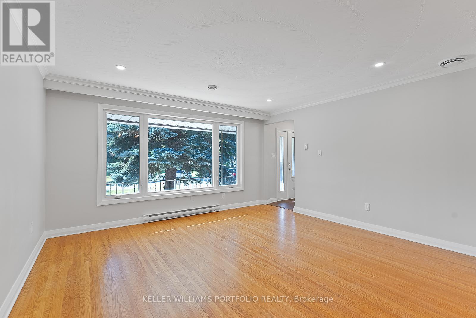 Upper - 32 Gatesview Avenue, Toronto, Ontario  M1J 3G5 - Photo 12 - E12805342