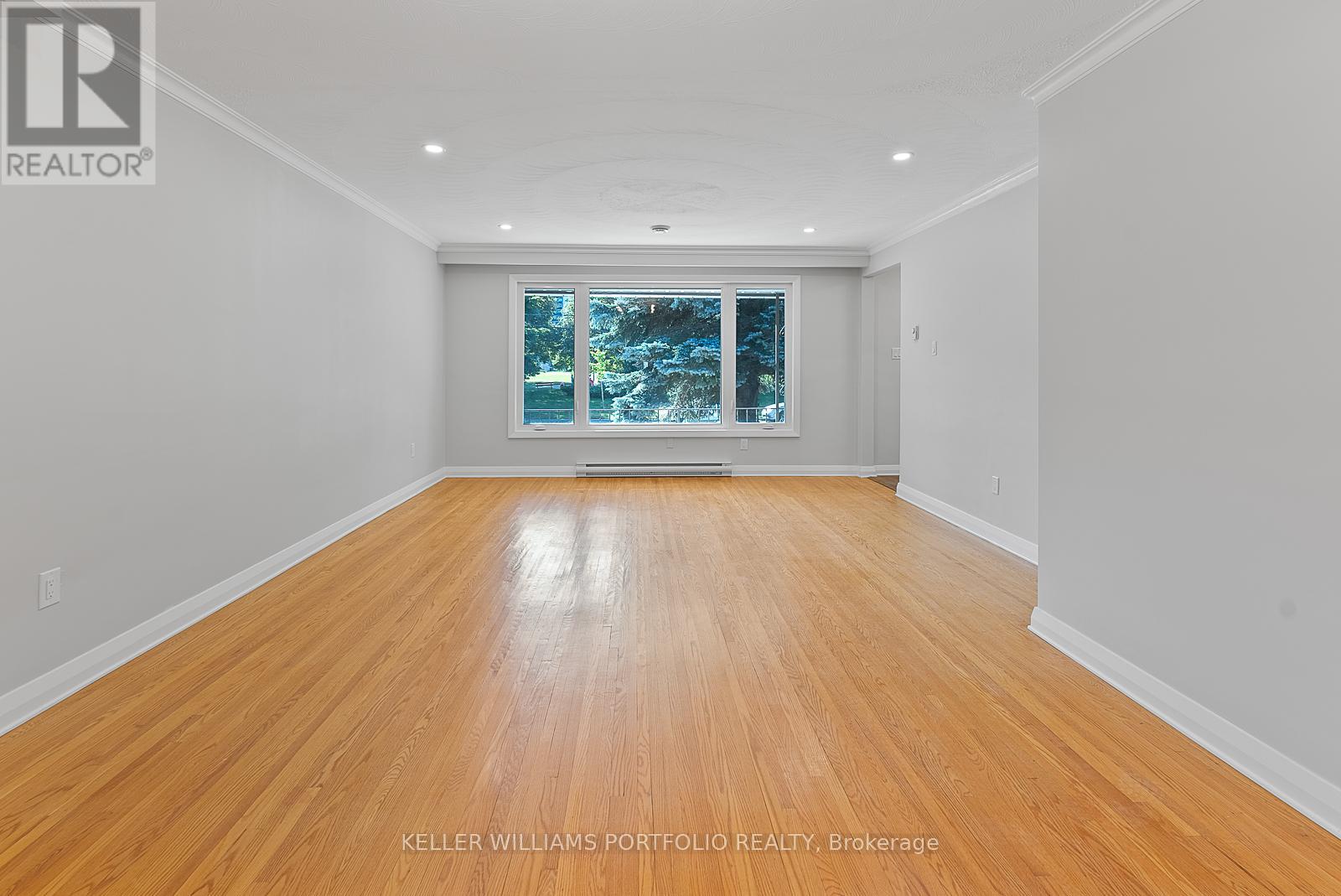 Upper - 32 Gatesview Avenue, Toronto, Ontario  M1J 3G5 - Photo 17 - E12805342