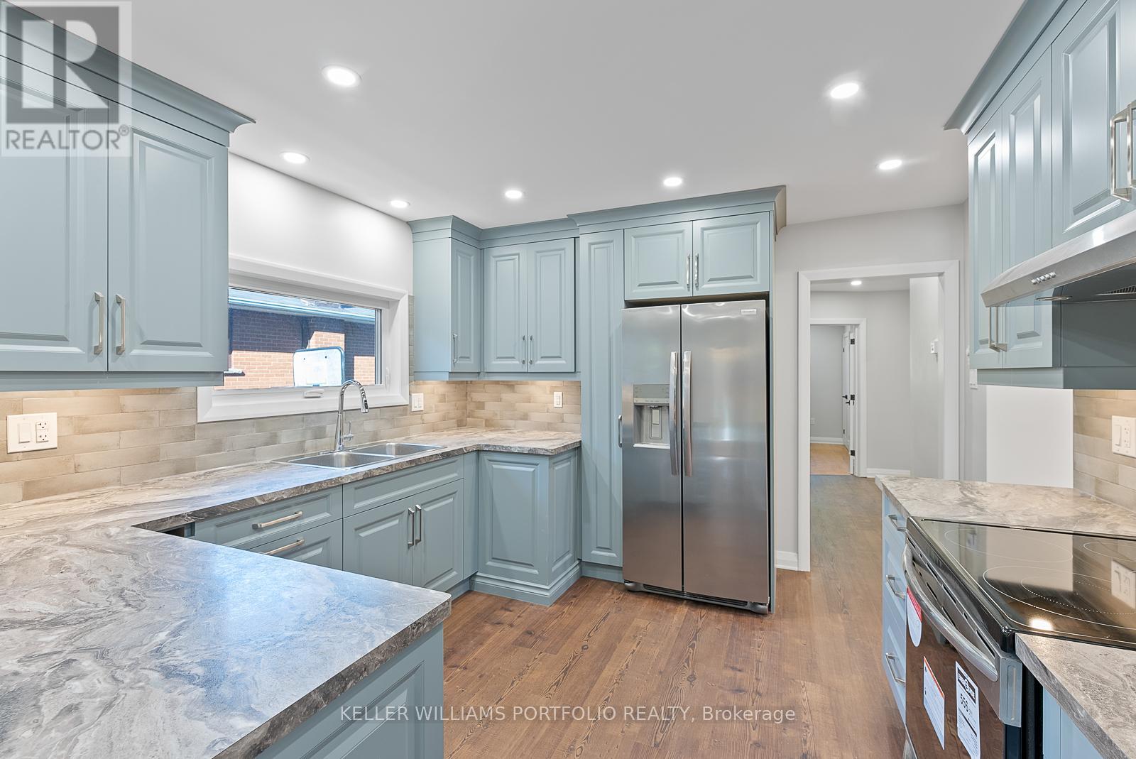 Upper - 32 Gatesview Avenue, Toronto, Ontario  M1J 3G5 - Photo 21 - E12805342