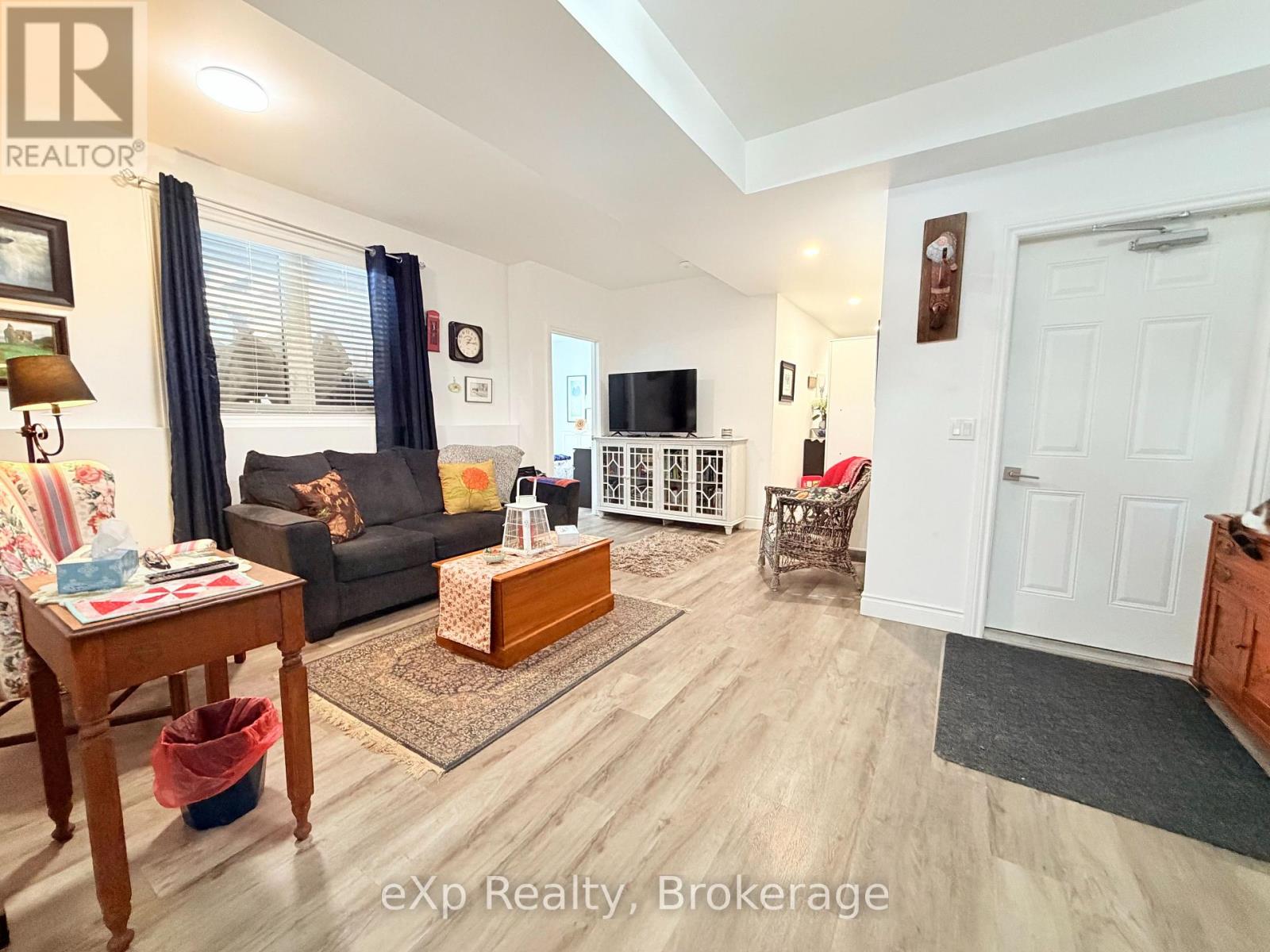 133 Helena Street, West Grey, Ontario  N0B 1C0 - Photo 24 - X12803548