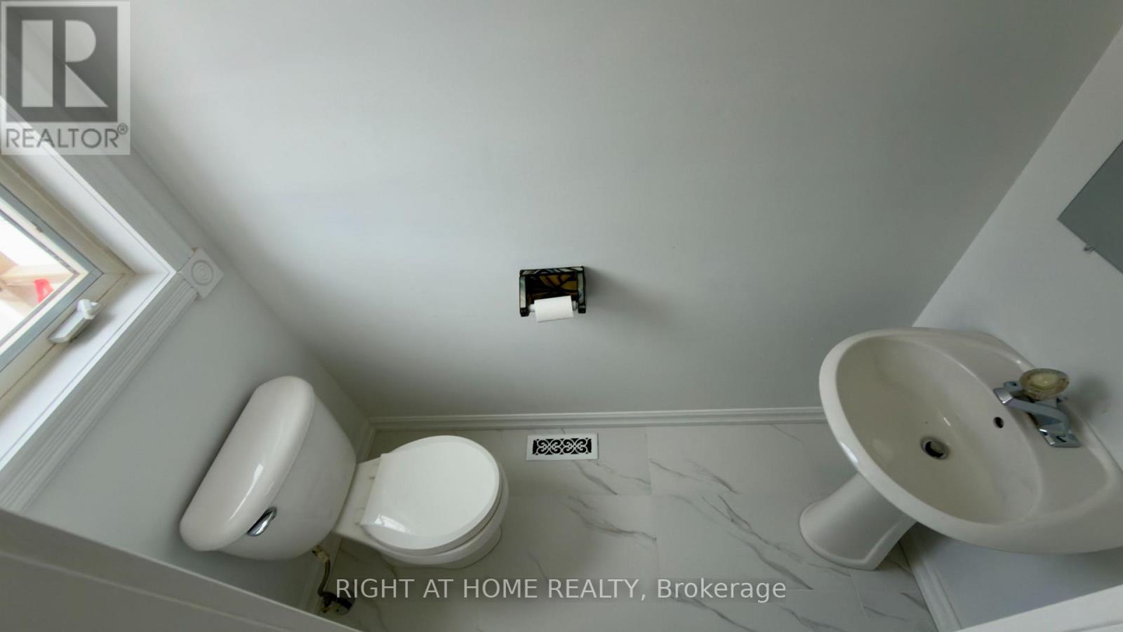 3801 Forest Bluff Crescent, Mississauga, Ontario  L5N 7T8 - Photo 31 - W12796446