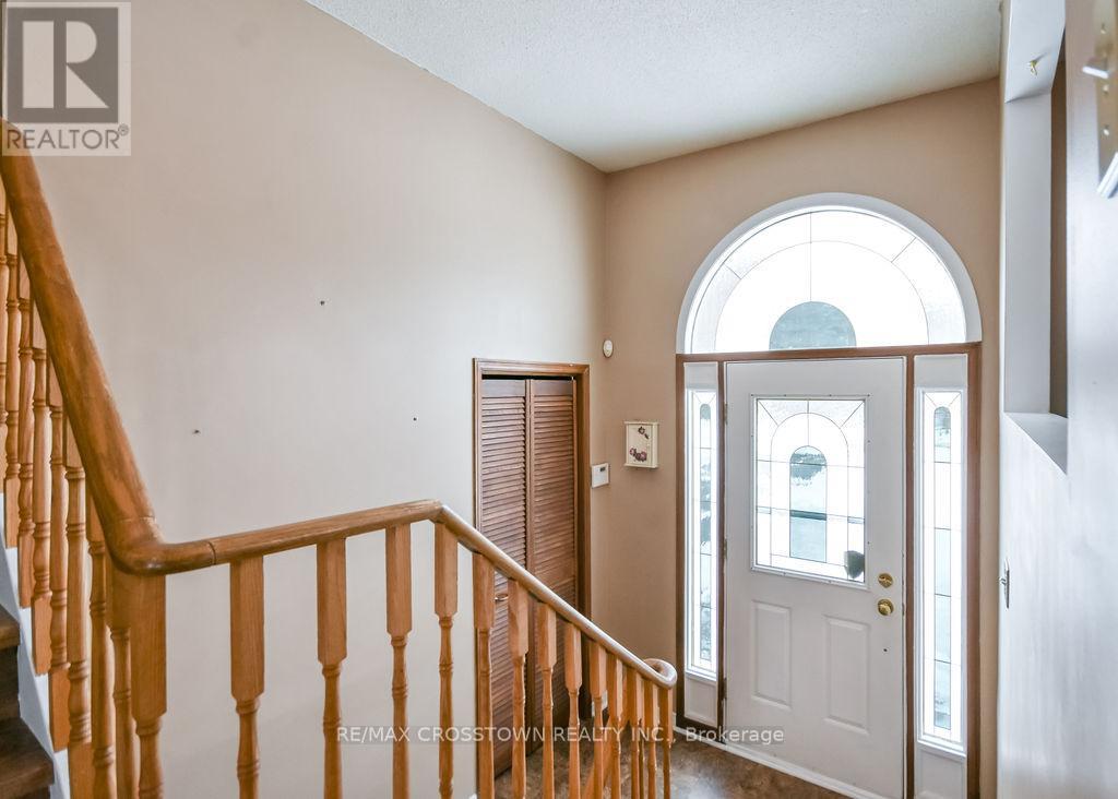 169 Oriole Drive, East Gwillimbury, Ontario  L9N 1G9 - Photo 12 - N12805256