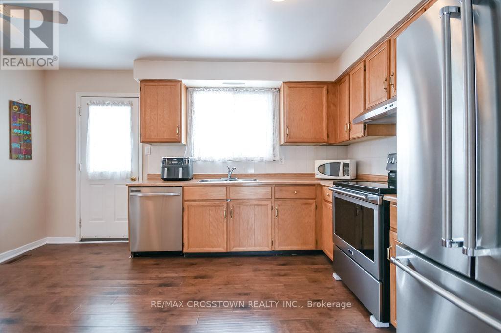 169 Oriole Drive, East Gwillimbury, Ontario  L9N 1G9 - Photo 24 - N12805256