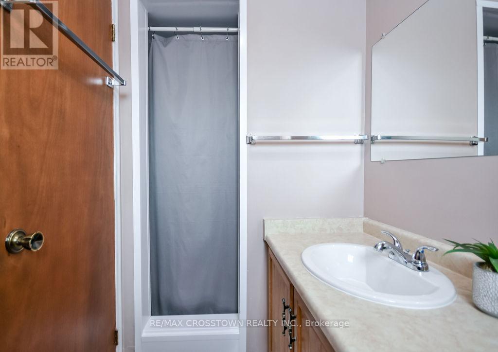 169 Oriole Drive, East Gwillimbury, Ontario  L9N 1G9 - Photo 31 - N12805256