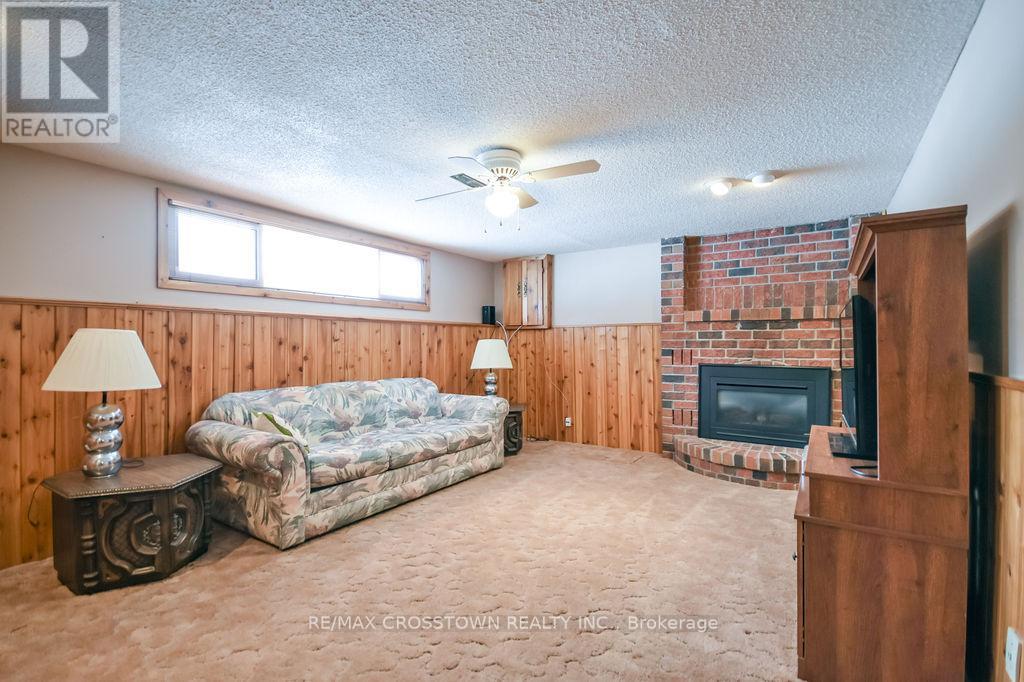 169 Oriole Drive, East Gwillimbury, Ontario  L9N 1G9 - Photo 39 - N12805256