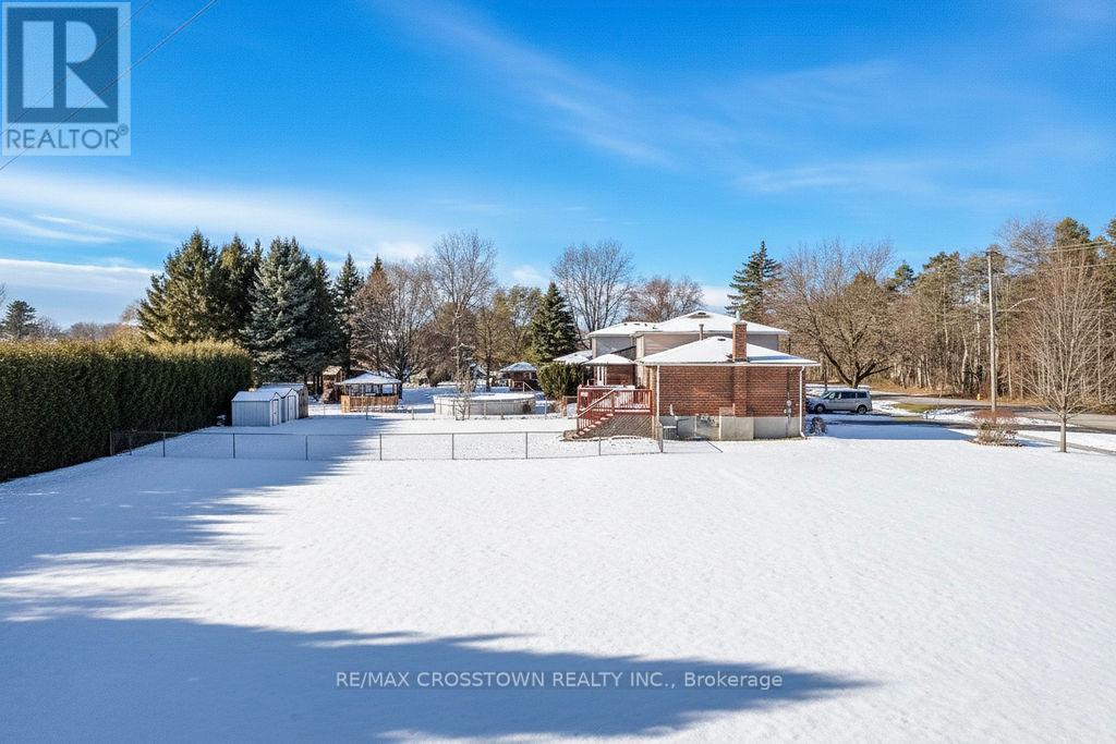 169 Oriole Drive, East Gwillimbury, Ontario  L9N 1G9 - Photo 6 - N12805256