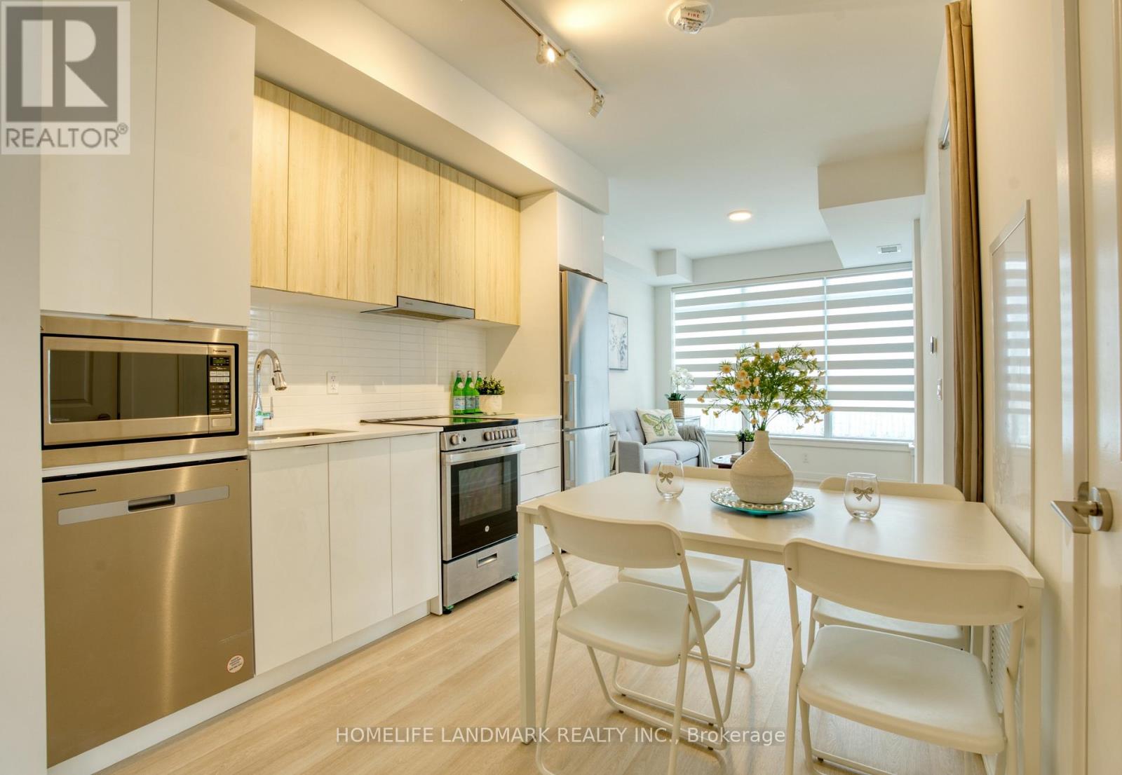 B1505 - 50 UPPER MALL WAY, Vaughan, Ontario