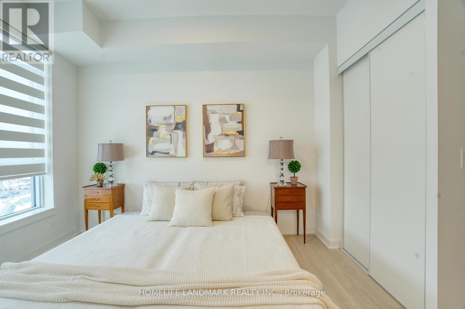 B1505 - 50 Upper Mall Way, Vaughan, Ontario  L4J 0L8 - Photo 4 - N12805274