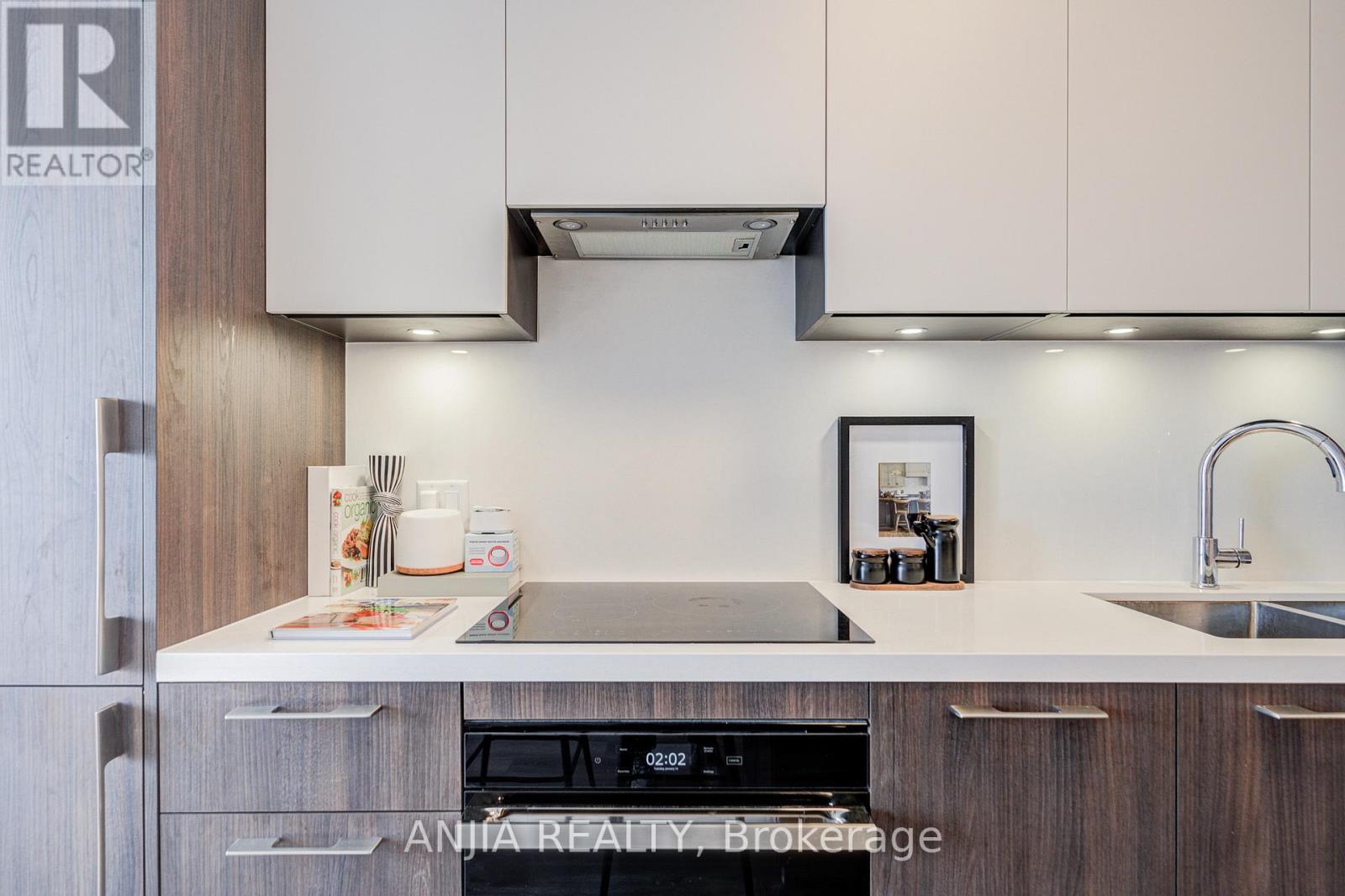 2907 - 18 Water Walk Drive, Markham, Ontario  L3R 6L5 - Photo 10 - N12805398