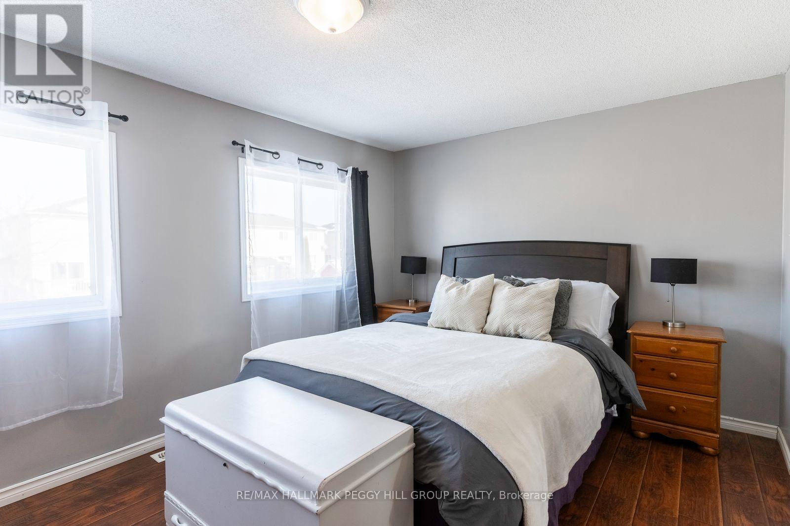 186 Dunsmore Lane, Barrie, Ontario  L4M 6Z8 - Photo 6 - S12805244