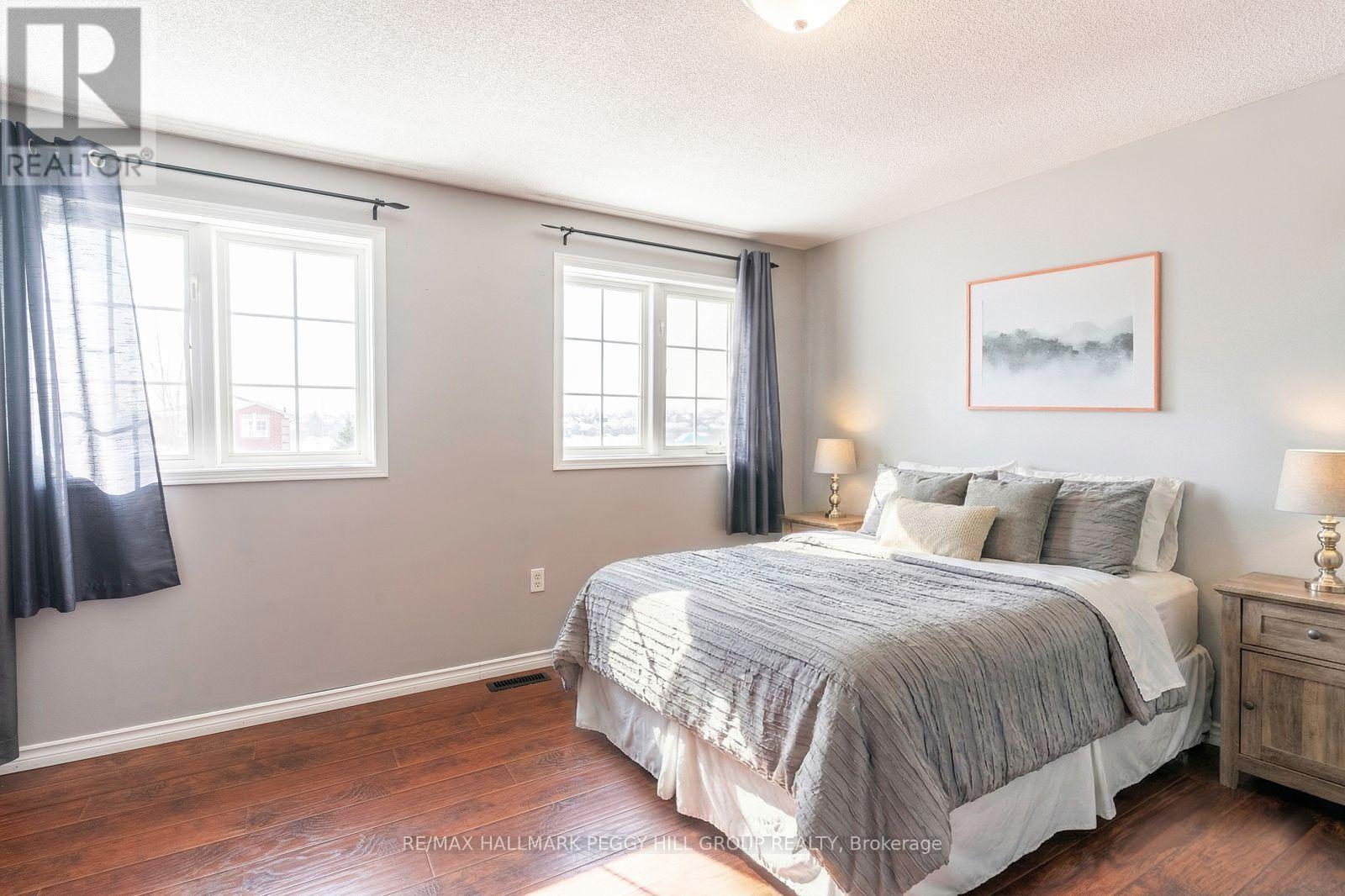 186 Dunsmore Lane, Barrie, Ontario  L4M 6Z8 - Photo 8 - S12805244