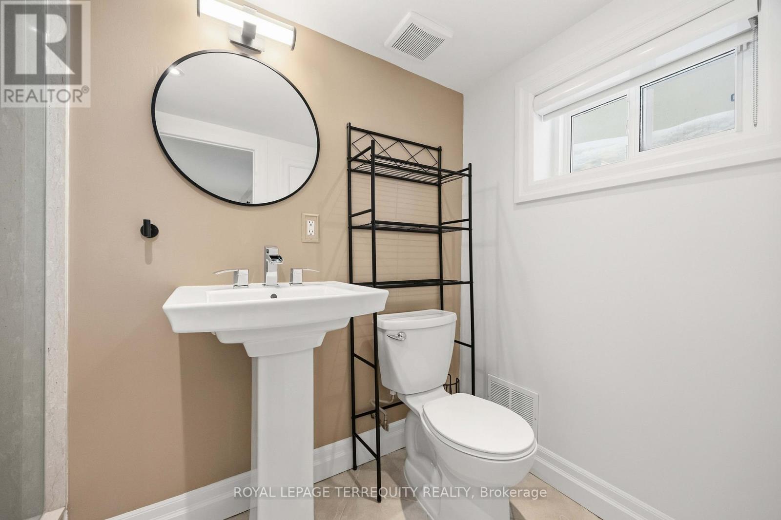 Bsmt - 289 Boon Avenue, Toronto, Ontario  M6E 4A2 - Photo 8 - W12805254