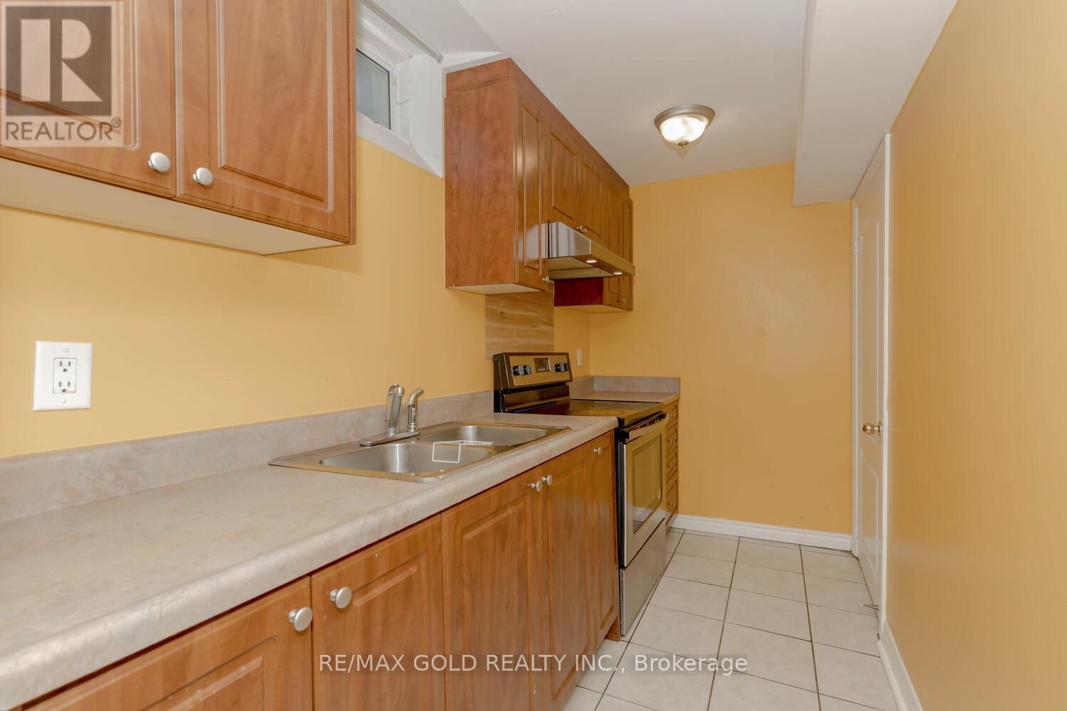 33 Hopecrest Place, Brampton, Ontario  L6R 2V1 - Photo 34 - W12805258