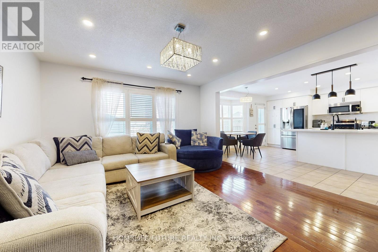 665 Savoline Boulevard, Milton, Ontario  L9T 0N2 - Photo 2 - W12805268