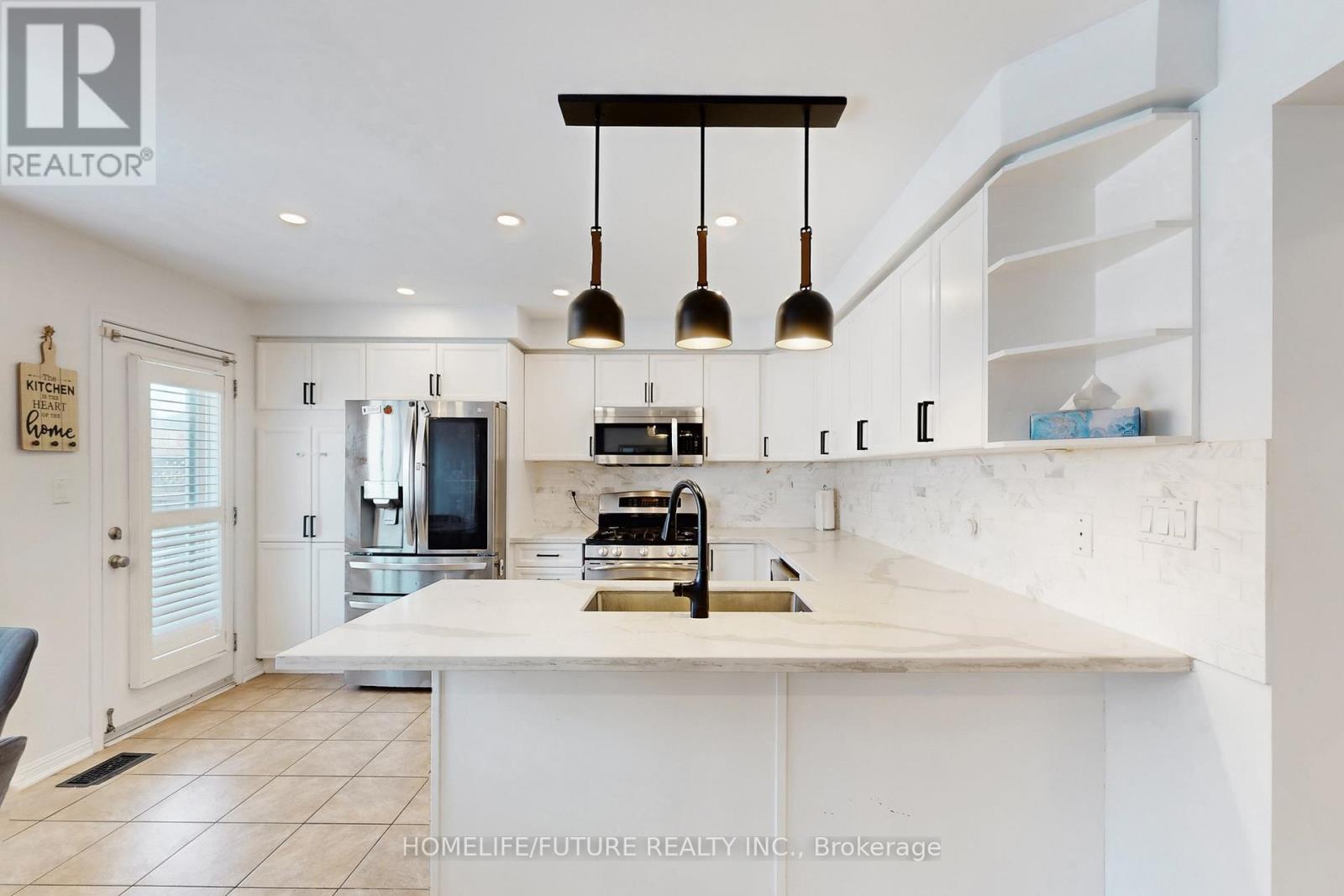 665 Savoline Boulevard, Milton, Ontario  L9T 0N2 - Photo 5 - W12805268