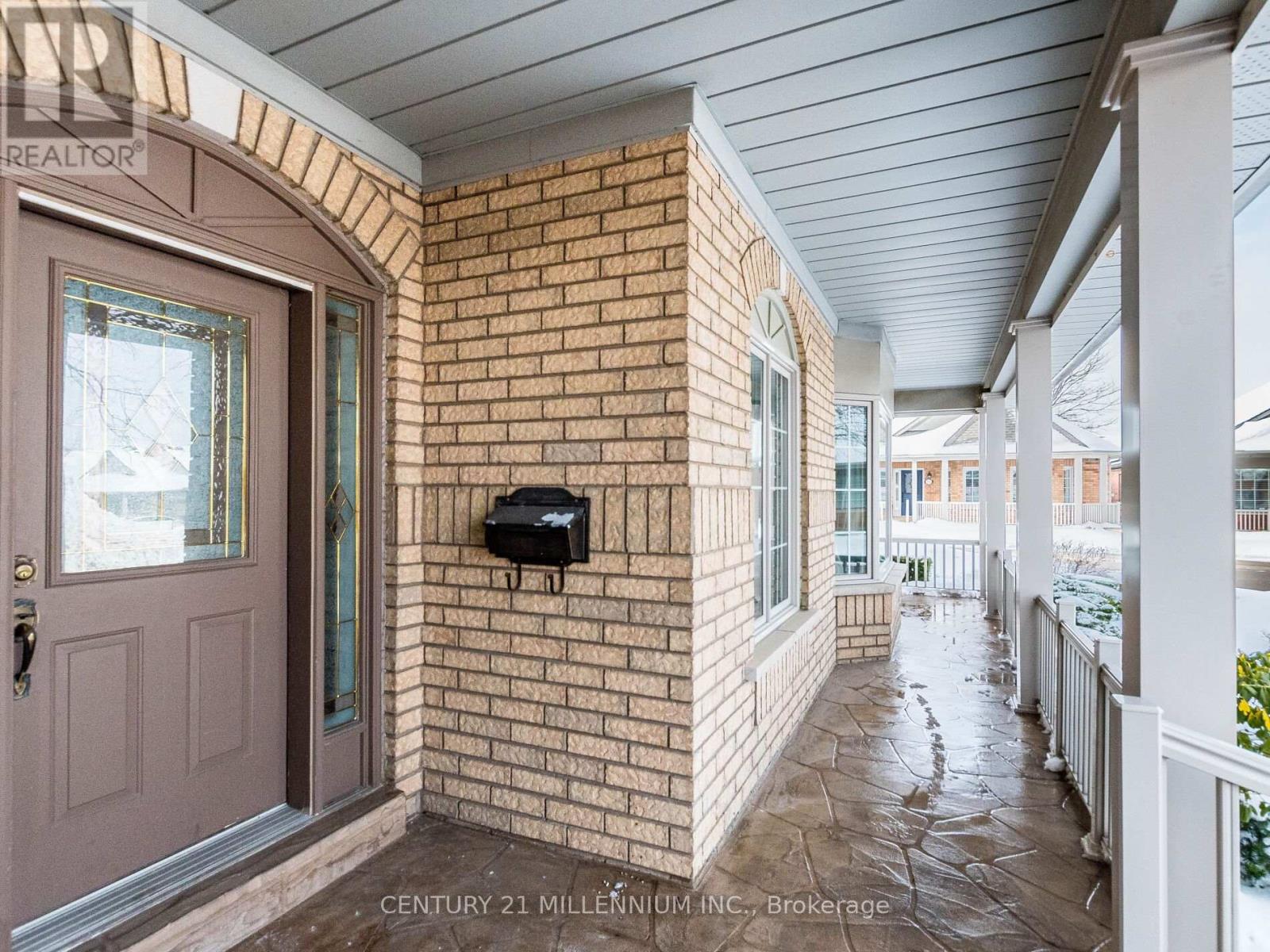 1 Wellford Gate, Brampton, Ontario  L6R 1W5 - Photo 3 - W12805278