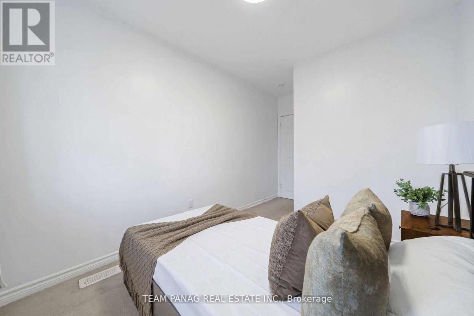 30 Parkway Avenue, Brampton, Ontario  L6X 2G4 - Photo 25 - W12805362