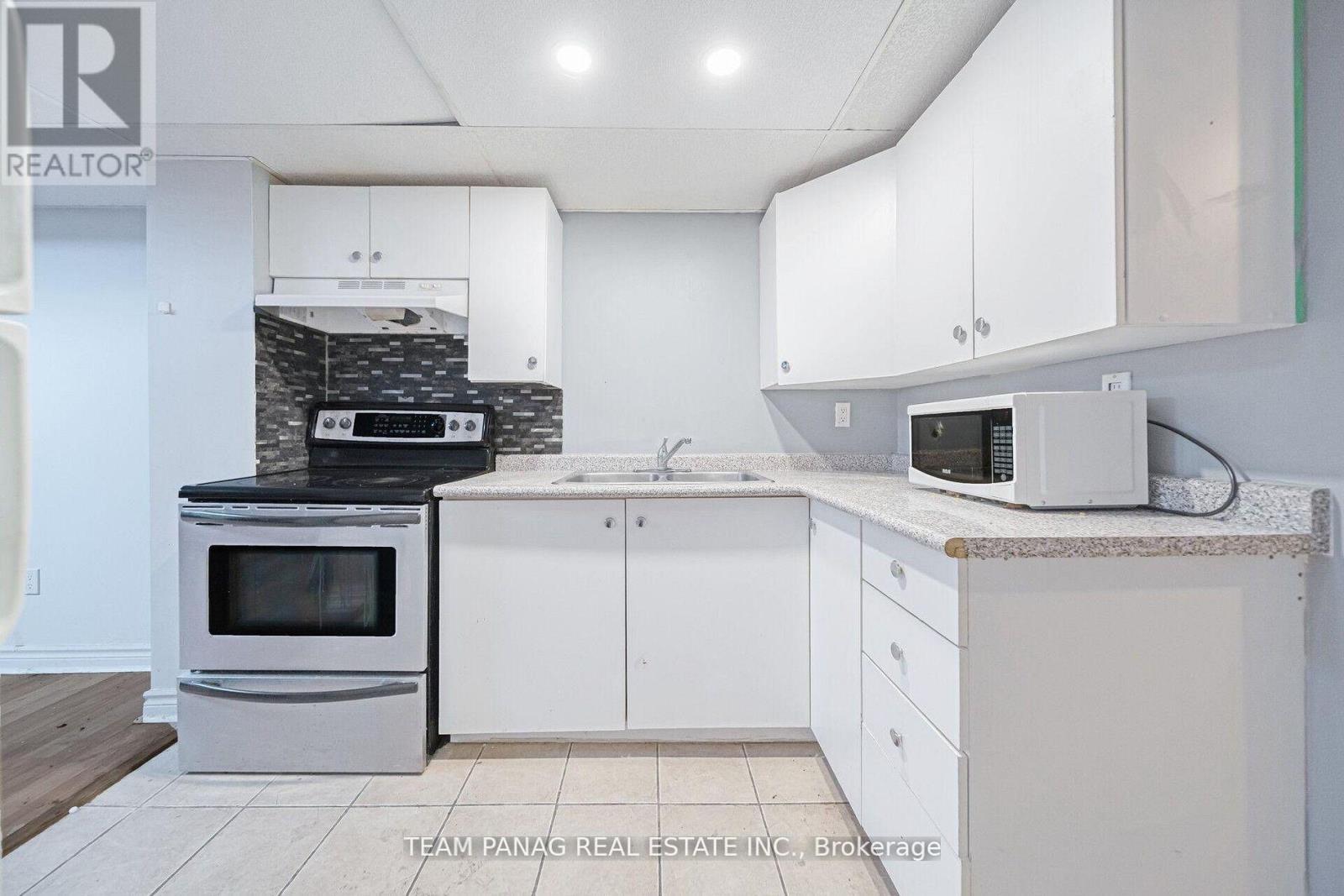 30 Parkway Avenue, Brampton, Ontario  L6X 2G4 - Photo 41 - W12805362