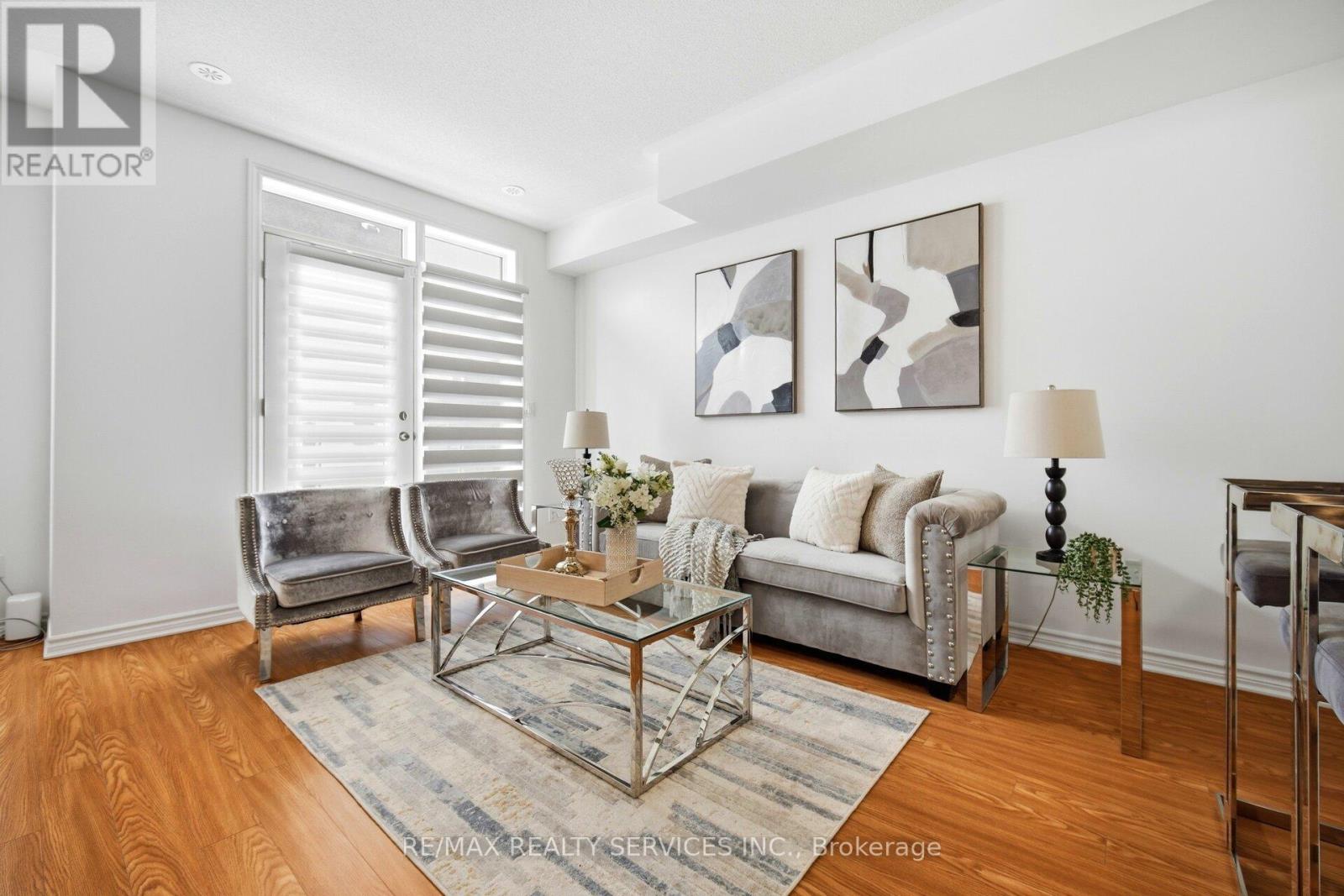 47 Tiveron Avenue, Caledon, Ontario  L7C 4L6 - Photo 10 - W12805376