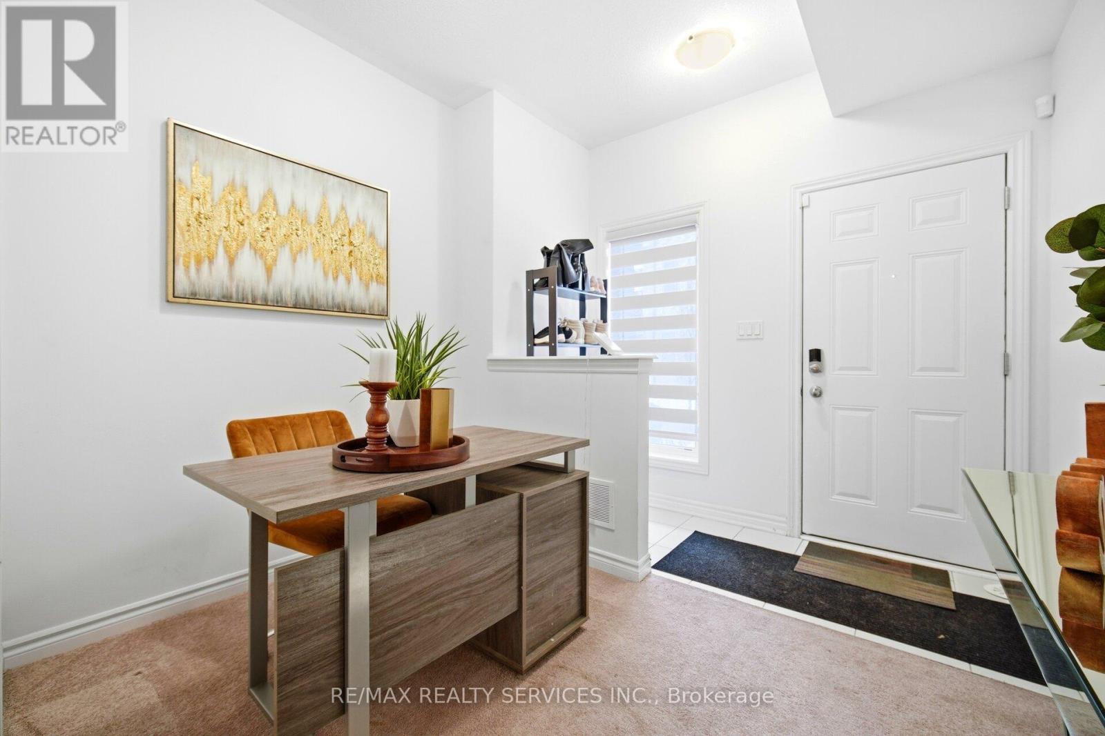 47 Tiveron Avenue, Caledon, Ontario  L7C 4L6 - Photo 6 - W12805376