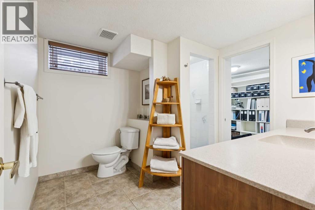 35 45 Street Sw, Calgary, Alberta  T3C 2B2 - Photo 23 - A2287636