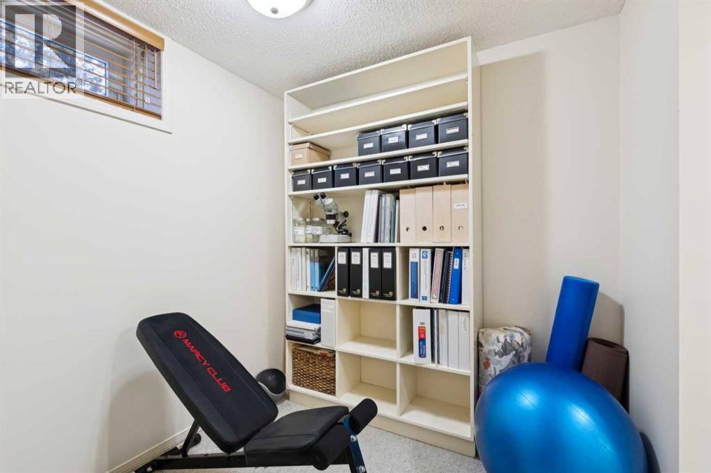 35 45 Street Sw, Calgary, Alberta  T3C 2B2 - Photo 21 - A2287636