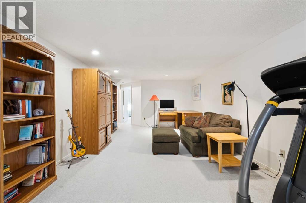 35 45 Street Sw, Calgary, Alberta  T3C 2B2 - Photo 18 - A2287636