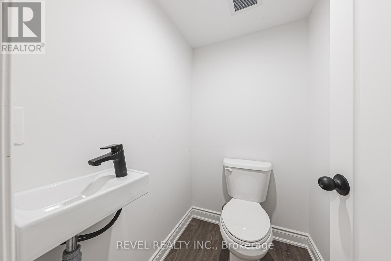 1127 Main Street E, Hamilton, Ontario  L8M 1P2 - Photo 23 - X12805360