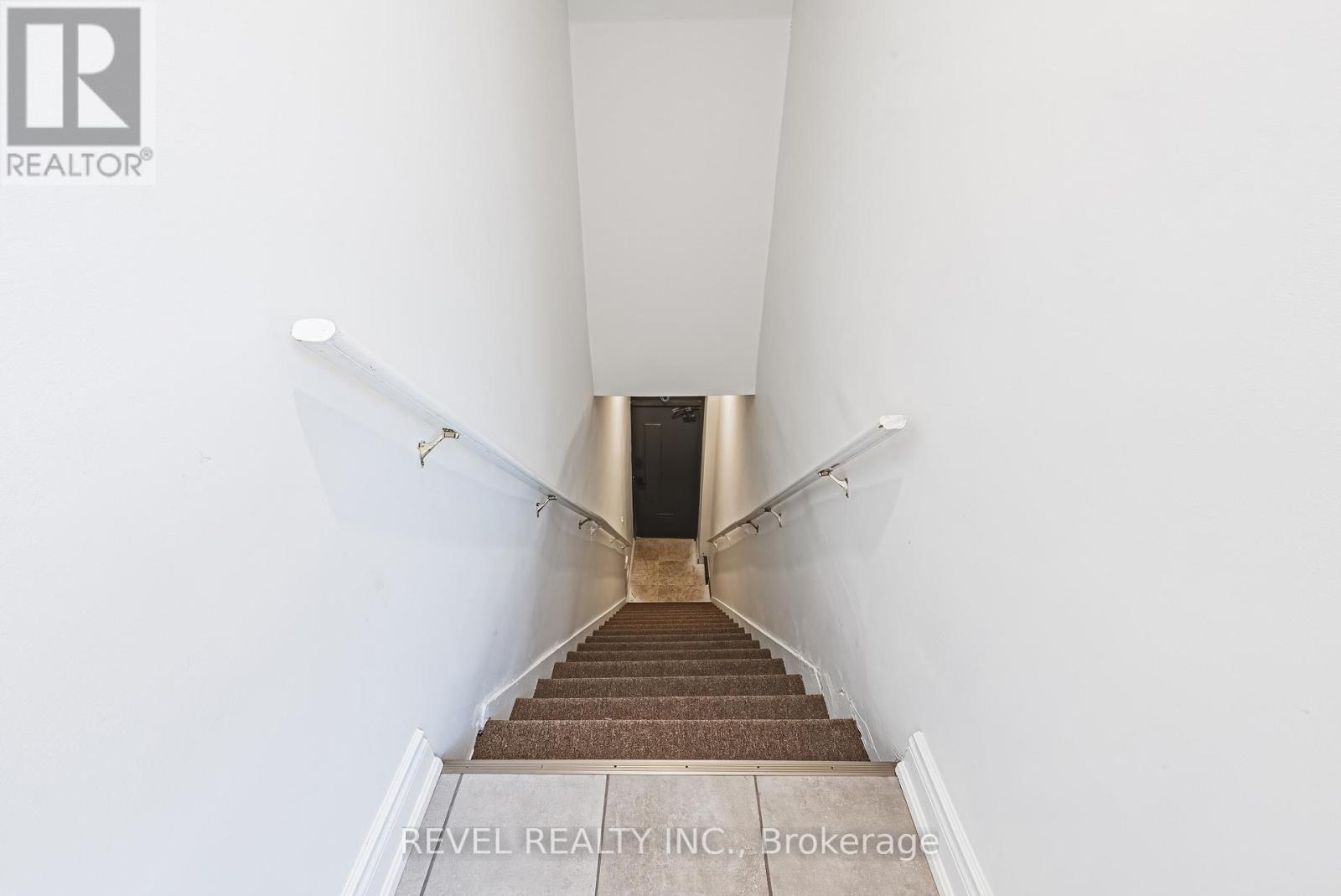 1127 Main Street E, Hamilton, Ontario  L8M 1P2 - Photo 39 - X12805360