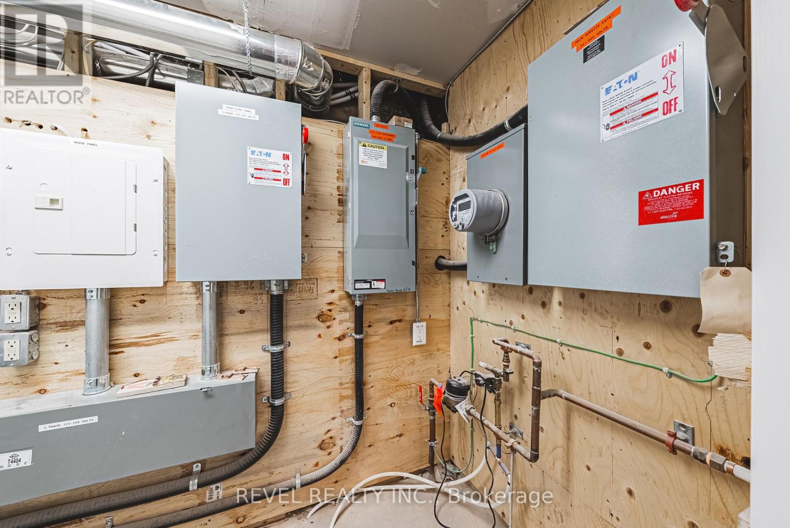 1127 Main Street E, Hamilton, Ontario  L8M 1P2 - Photo 43 - X12805360