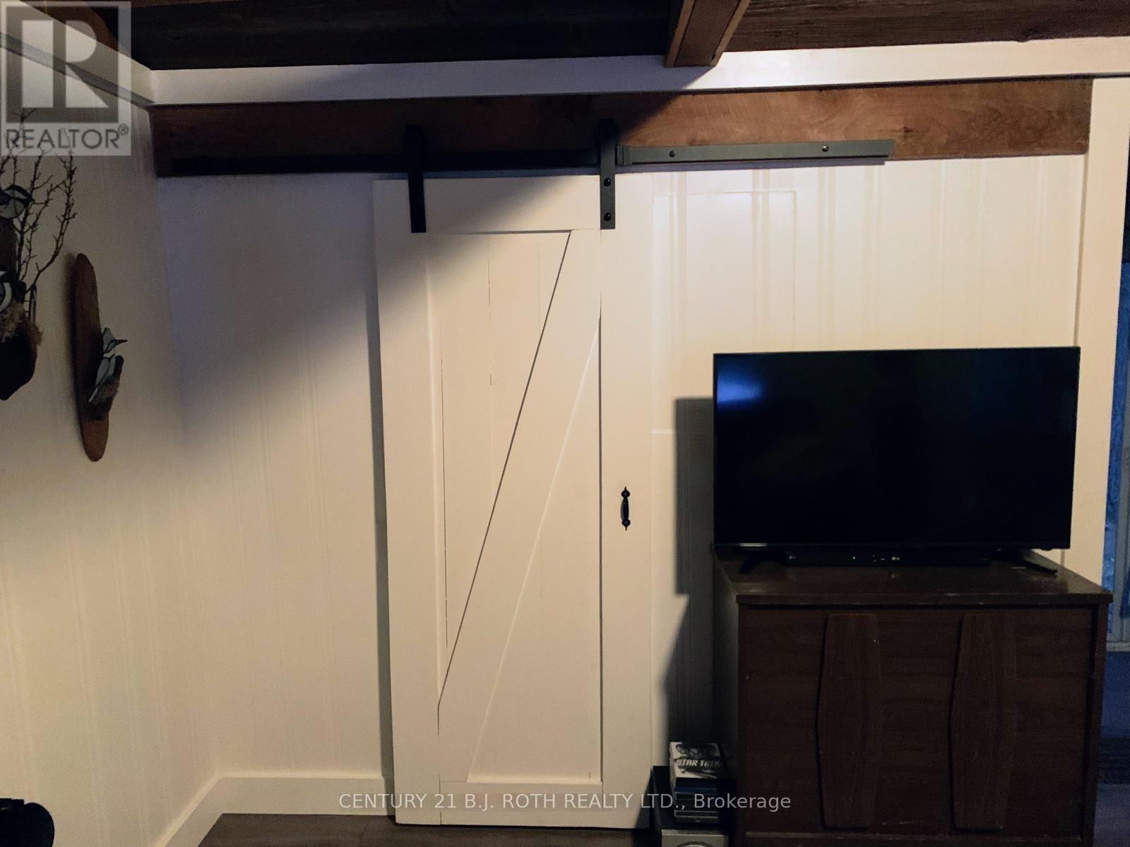 24-Sr409 Severn River, Muskoka Lakes, Ontario  P0E 1G0 - Photo 16 - X12805374