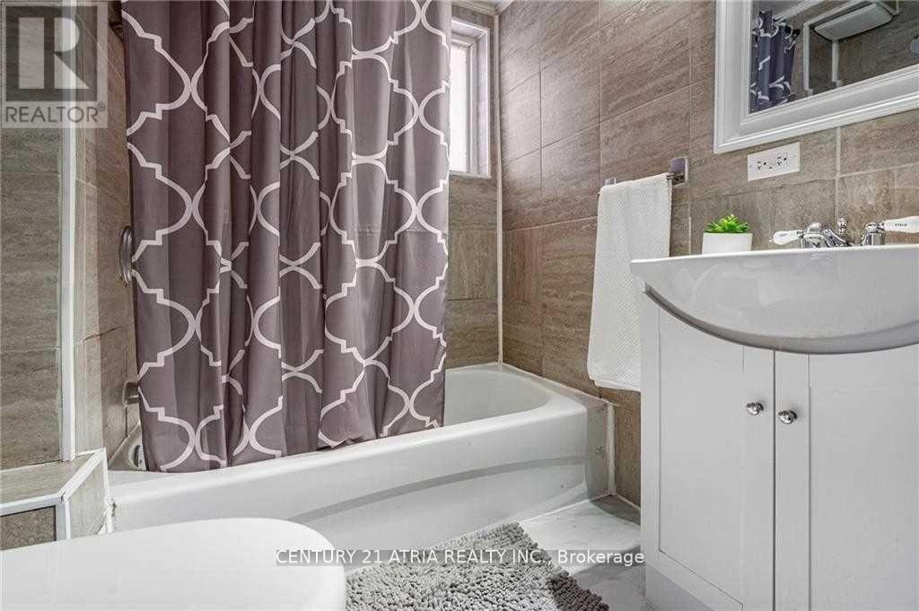 182 John Street, Hamilton, Ontario  L8L 4P2 - Photo 10 - X12805382