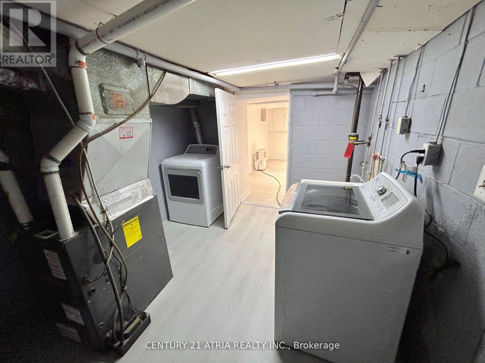 182 John Street, Hamilton, Ontario  L8L 4P2 - Photo 2 - X12805382