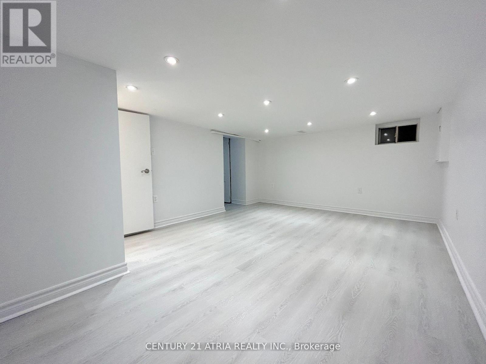 182 John Street, Hamilton, Ontario  L8L 4P2 - Photo 4 - X12805382