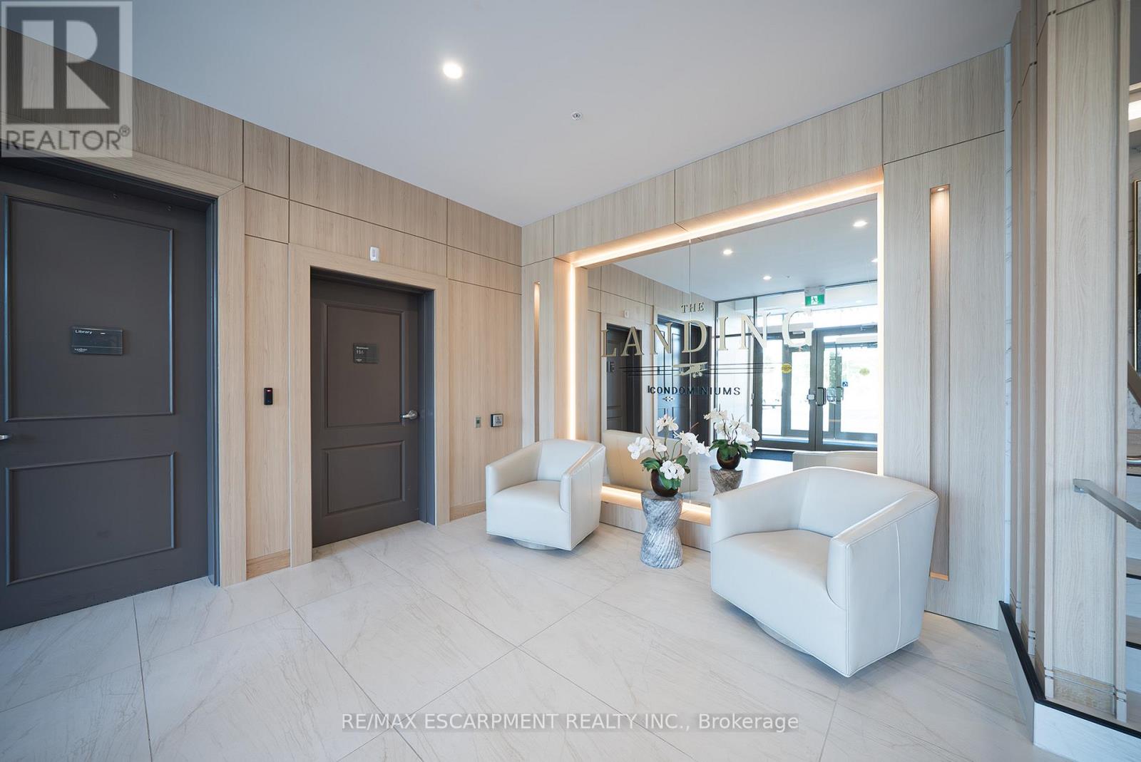 502 - 34 Norman Street, Brantford, Ontario  N3R 2Y1 - Photo 4 - X12805394