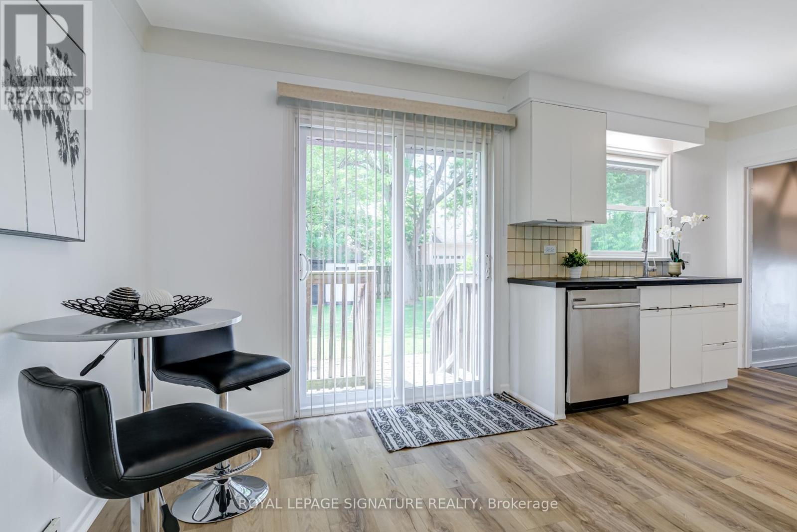 14 Caroline Street, St. Catharines (Glendale/glenridge), Ontario  L2T 3G1 - Photo 13 - X12805402