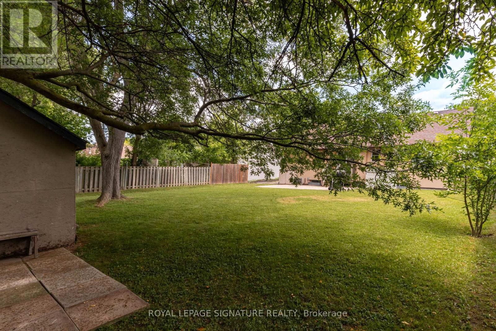 14 Caroline Street, St. Catharines (Glendale/glenridge), Ontario  L2T 3G1 - Photo 44 - X12805402