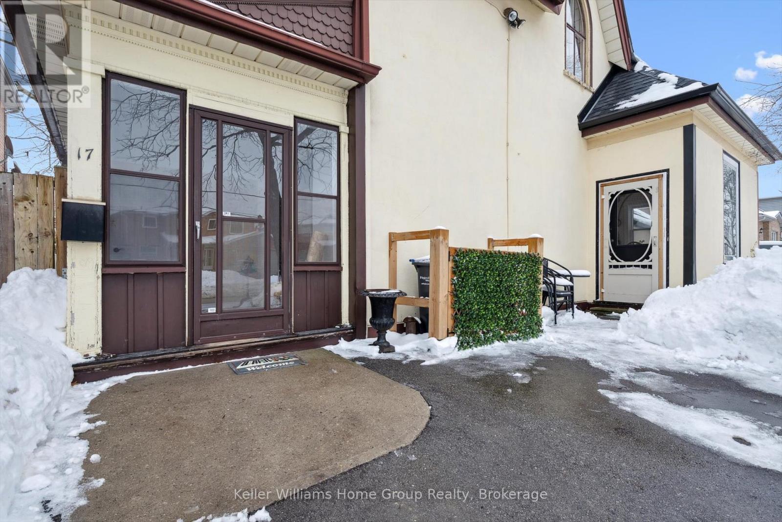 17 Archibald Street, Brampton, Ontario  L6X 1M1 - Photo 3 - W12805682