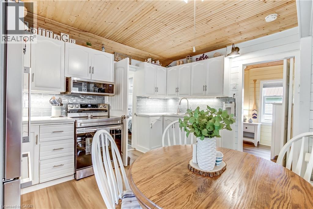 10 Fourth Avenue, Long Point, Ontario  N0E 1M0 - Photo 18 - 40804267