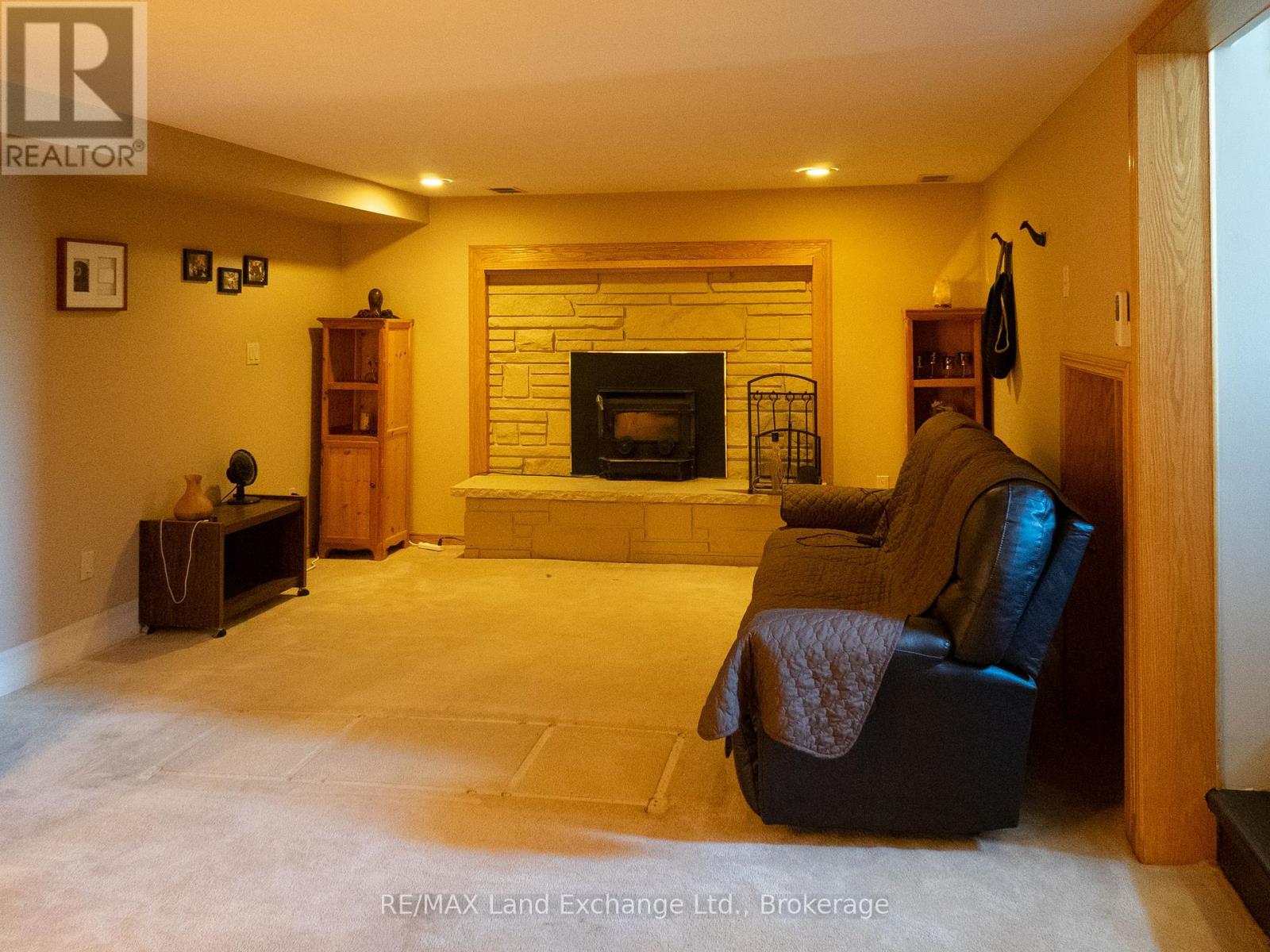 5 Macgregor Beach Road, Kincardine, Ontario  N2Z 1J6 - Photo 16 - X12805636