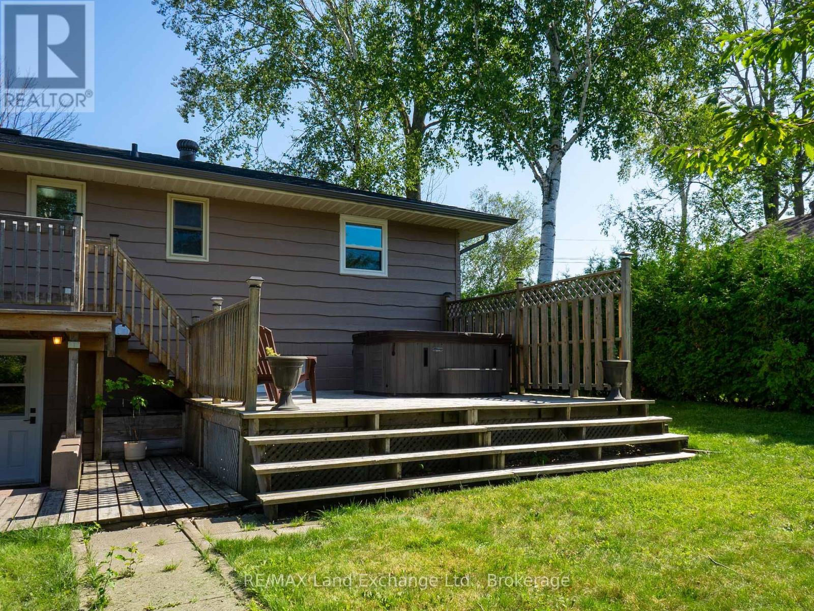 5 Macgregor Beach Road, Kincardine, Ontario  N2Z 1J6 - Photo 27 - X12805636