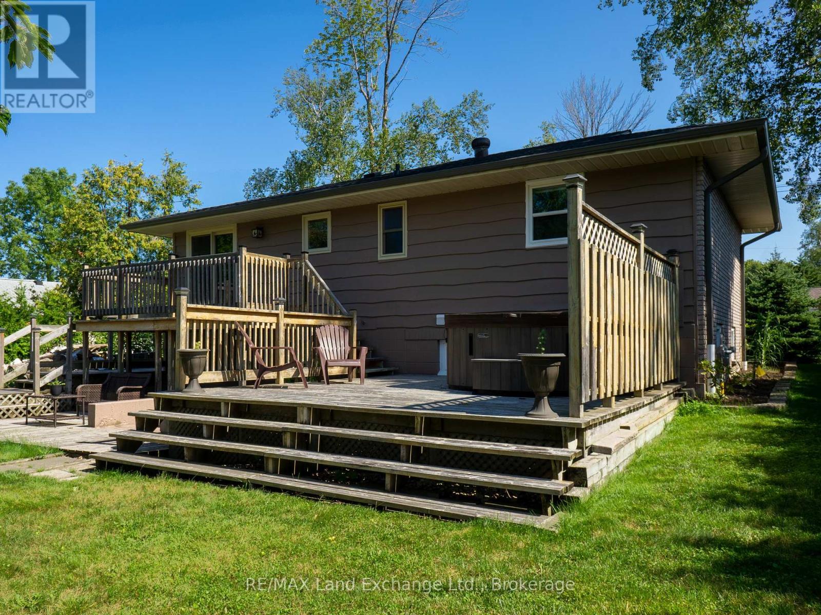 5 Macgregor Beach Road, Kincardine, Ontario  N2Z 1J6 - Photo 28 - X12805636