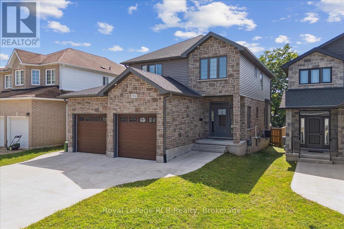 1302 14th Avenue E, Owen Sound, Ontario  N4K 0A1 - Photo 3 - X12805644