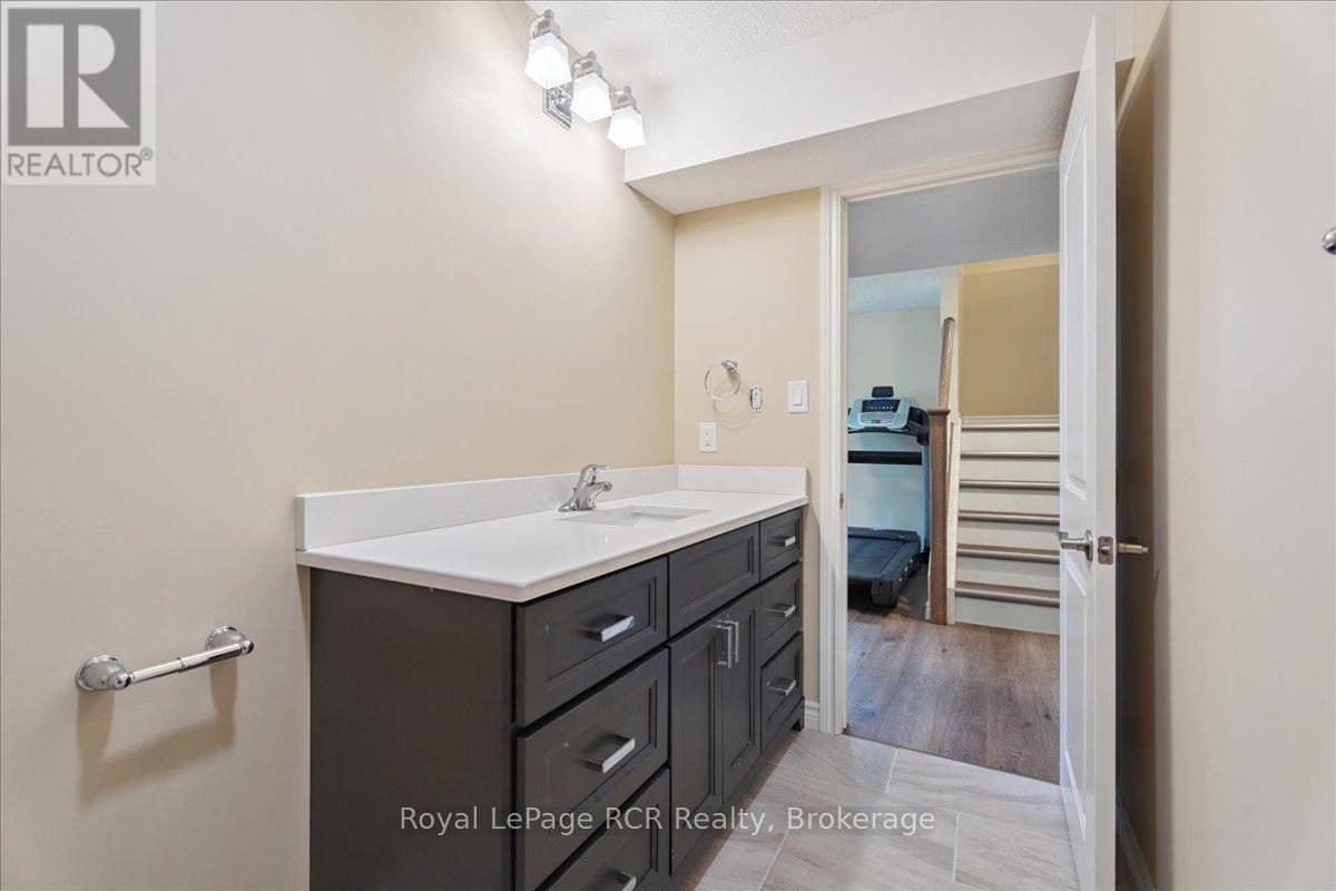 1302 14th Avenue E, Owen Sound, Ontario  N4K 0A1 - Photo 45 - X12805644