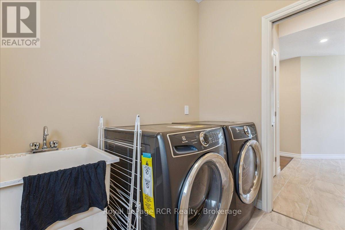 1302 14th Avenue E, Owen Sound, Ontario  N4K 0A1 - Photo 9 - X12805644