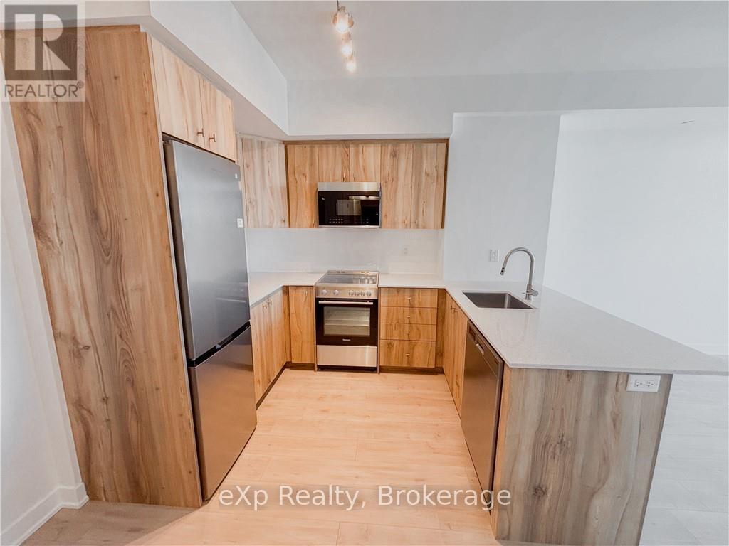 3611 - 25 Wellington Street S, Kitchener, Ontario  N2G 0G5 - Photo 4 - X12805652