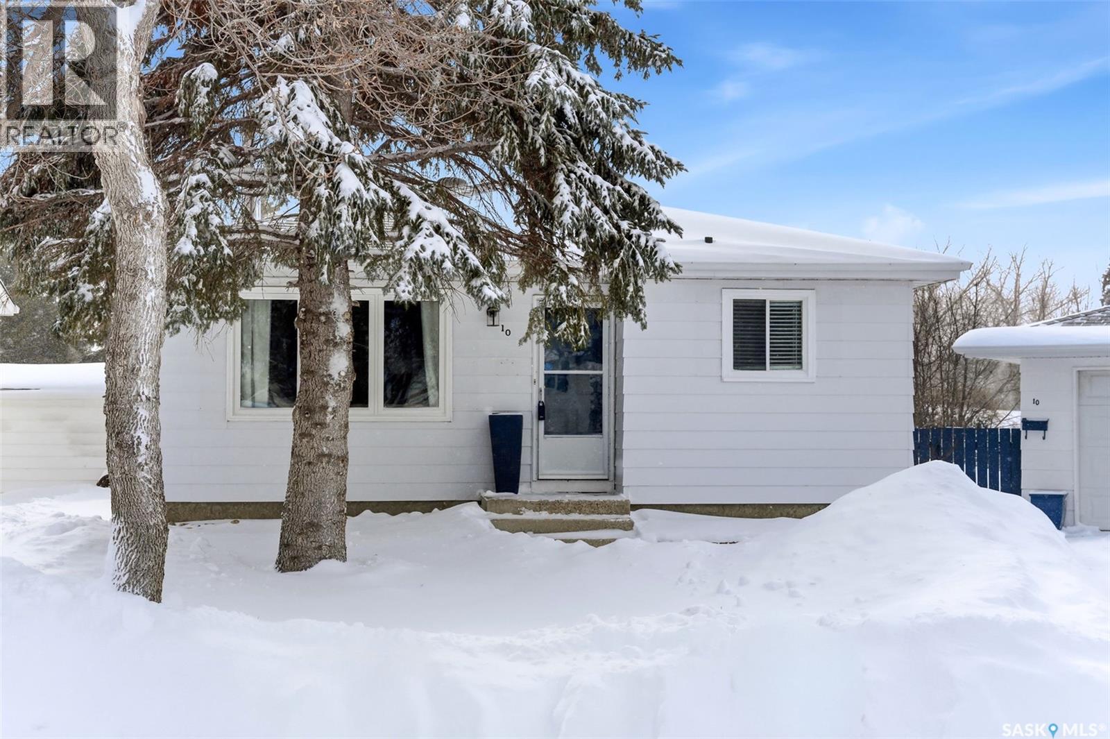 10 Bligh Bay, Regina, Saskatchewan  S4X 1R4 - Photo 3 - SK028912