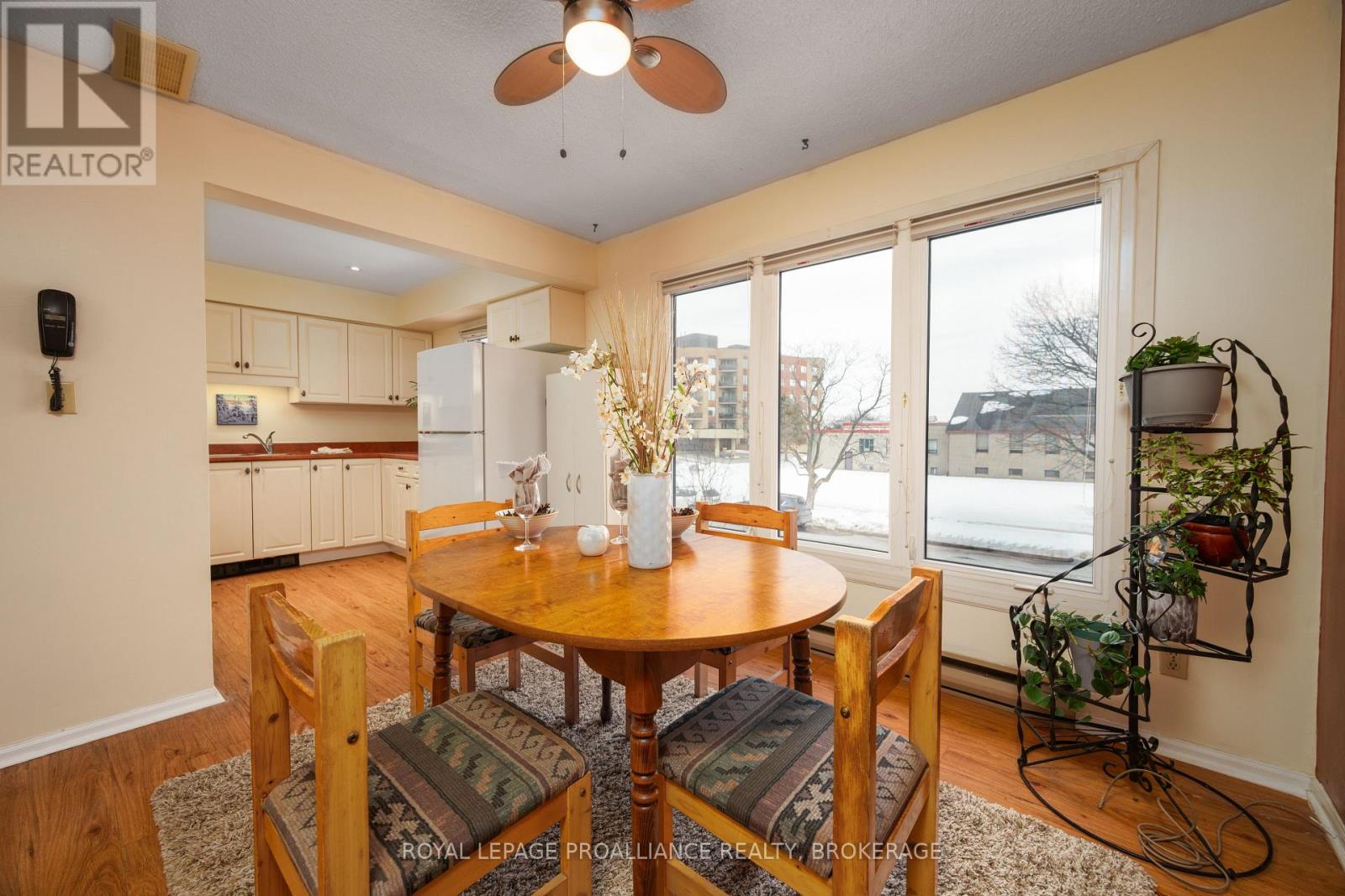 39 - 115 Wright Crescent, Kingston (Central City East), Ontario  K7L 4T8 - Photo 14 - X12805670